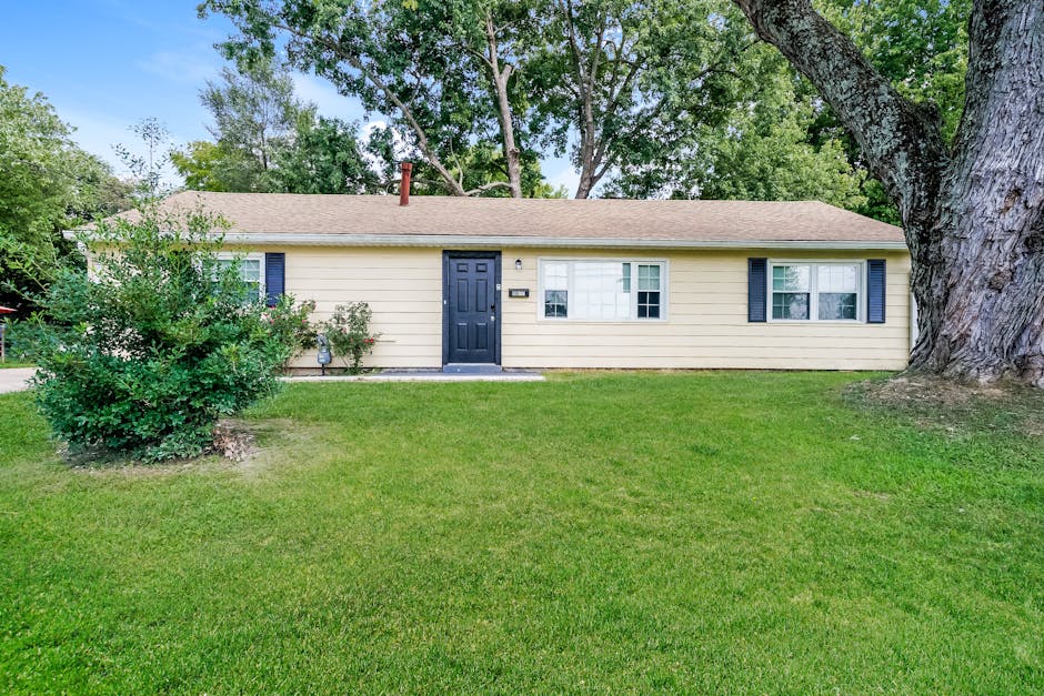 9617 TOLEDO LN, LOUISVILLE, KY 40272 Home for Rent 3 Beds, 2 Baths